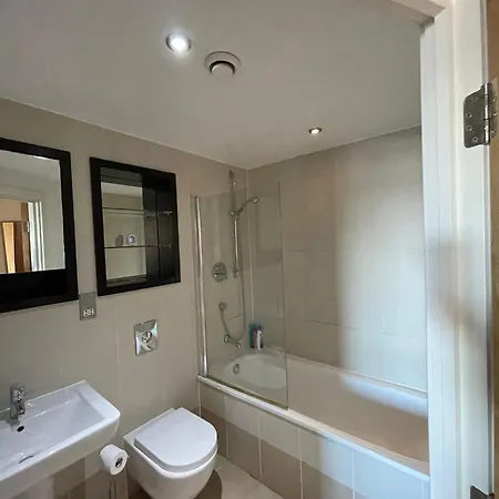 شقة Rooshaus Leeds Docks